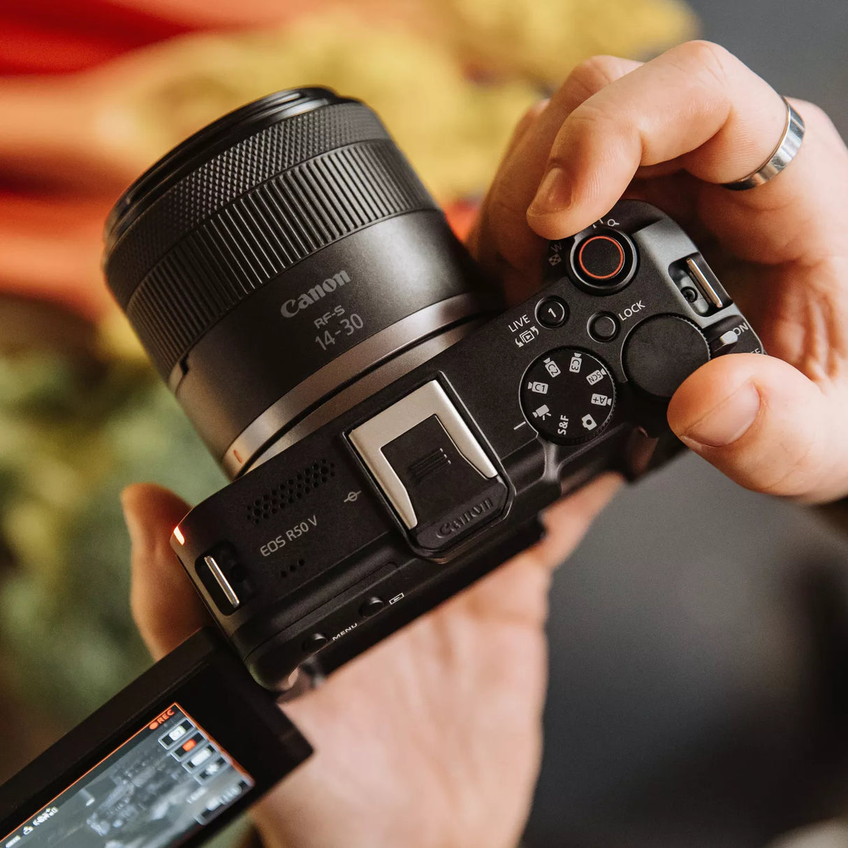 Canon EOS R50 V Mirrorless Camera + RF-S 14-30mm F4-6.3 IS STM PZ Lens