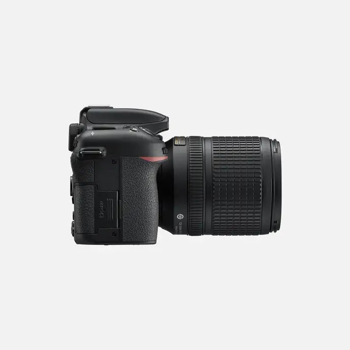 نيكون D7500 مع AF-S DX 18-140mm f/3.5-5.6G ED VR