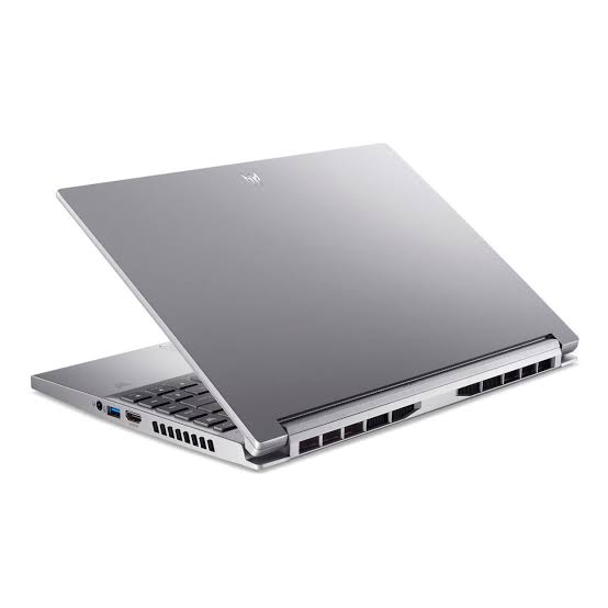 Acer Predator Triton PT14-51-78B4 Gaming Laptop 14" WUXGA 165Hz Display, Intel Core i7-13700H, 16GB RAM, 512GB SSD, GeForce RTX 4050 6GB GPU, ENG Backlit K/B, Win 11, Sparkly Silver